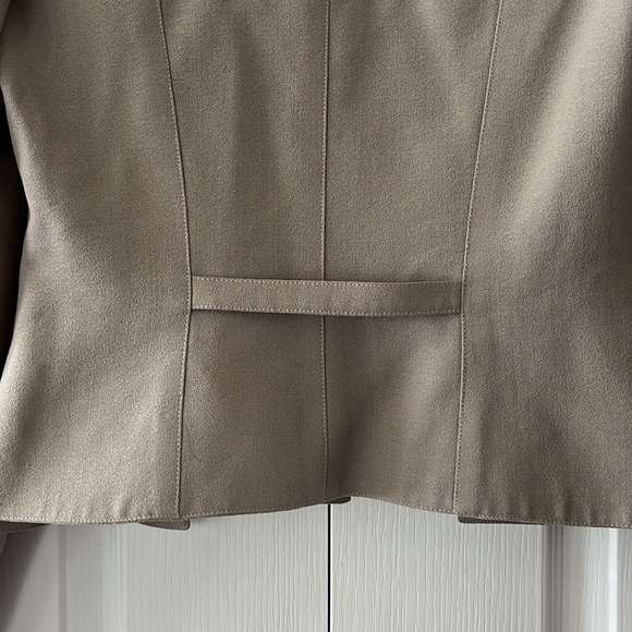 VGUC Price Roman jacket - Picture 9 of 12